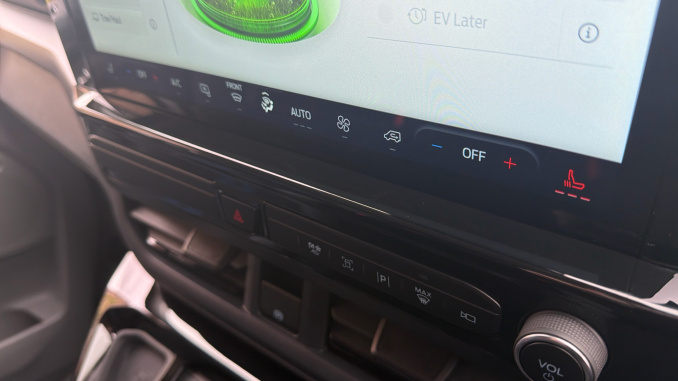 Ford Transit Custom 320 L1 Petrol Fwd 2.5 PHEV 232ps H1 Van Sport Auto - Image 28